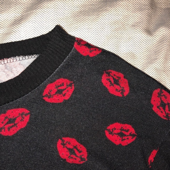 Black Sweater with Lace Back - Picture 3 of 3